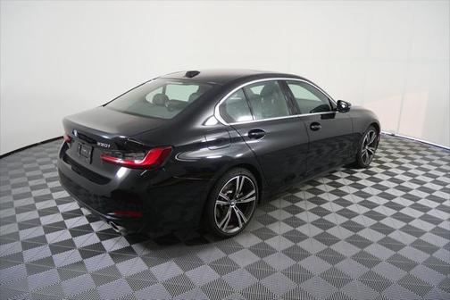 2024 BMW 330 i