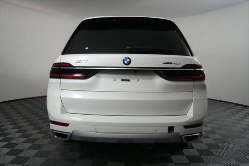 2026 BMW X7 xDrive40i