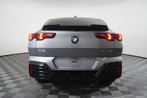 Skyscraper Grey Metallic 2026 BMW X2 xDrive28i