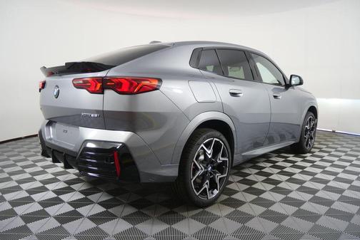 Skyscraper Grey Metallic 2026 BMW X2 xDrive28i