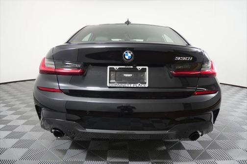 2022 BMW 330 330i