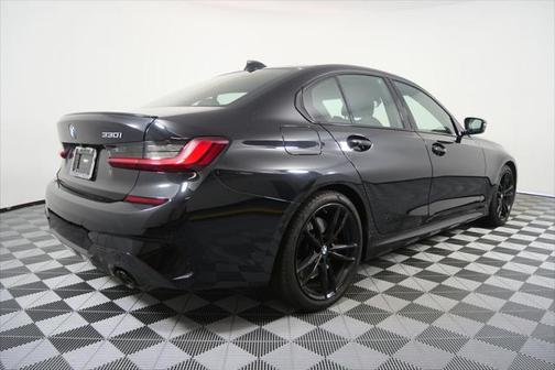 2022 BMW 330 330i