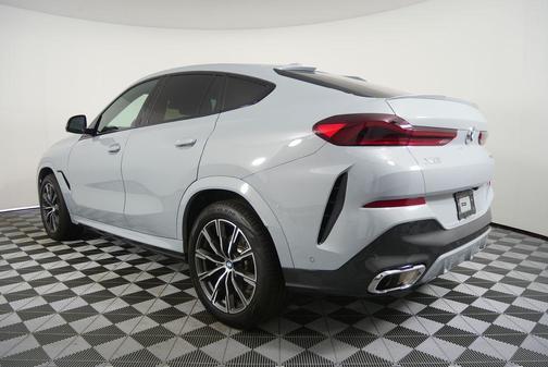 2025 BMW X6 xDrive40i