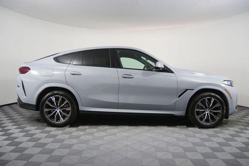 2025 BMW X6 xDrive40i