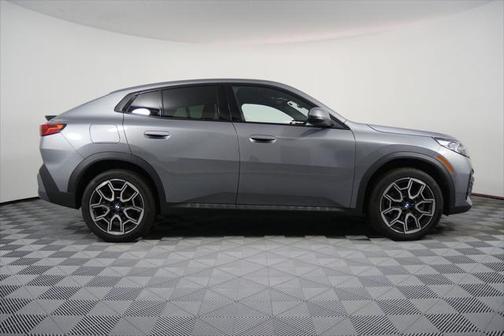 2025 BMW X2 xDrive28i