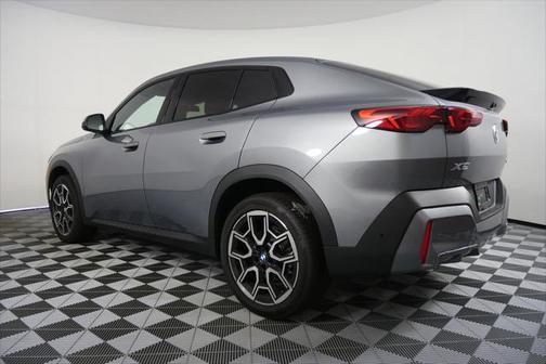 2025 BMW X2 xDrive28i