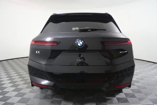 2026 BMW iX xDrive45