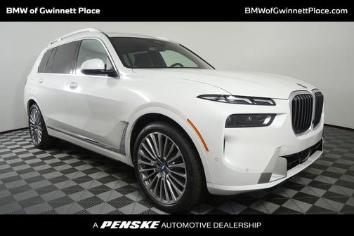 Mineral White Metallic 2027 BMW X7 xDrive40i