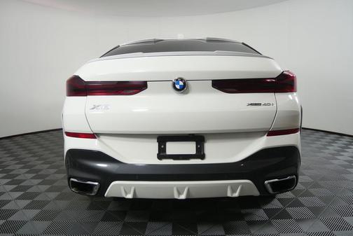 Alpine White 2025 BMW X6 xDrive40i