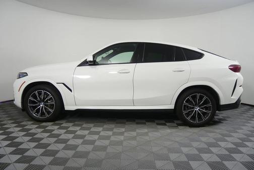 Alpine White 2025 BMW X6 xDrive40i