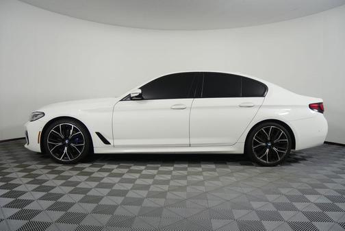 2023 BMW 530 i