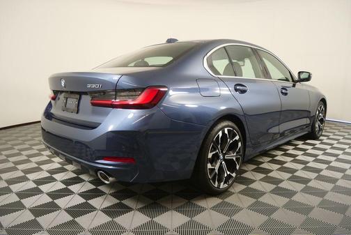 Arctic Race Blue Metallic 2025 BMW 330 330i