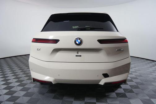 2026 BMW iX xDrive45