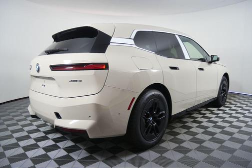 2026 BMW iX xDrive45