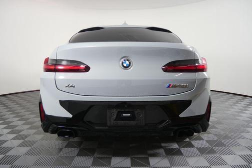 2023 BMW X4 M40i