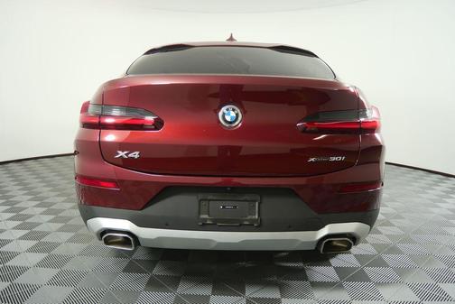 2025 BMW X4 xDrive30i