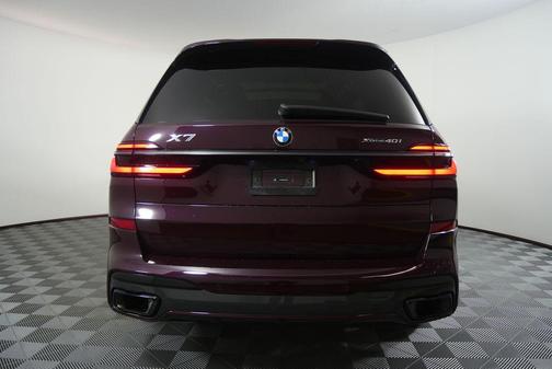 Ametrin Metallic 2024 BMW X7 xDrive40i