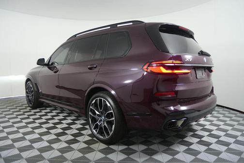 Ametrin Metallic 2024 BMW X7 xDrive40i