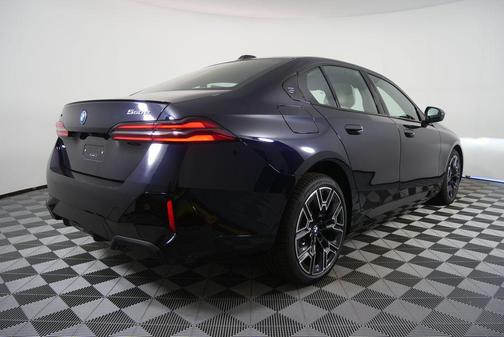 2026 BMW 550e xDrive