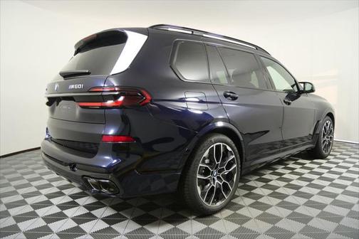 2026 BMW X7 M60i