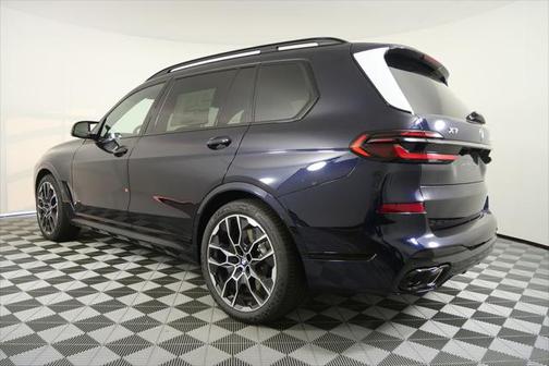 2026 BMW X7 M60i