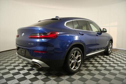 2024 BMW X4 xDrive30i
