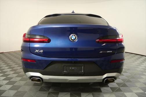 2024 BMW X4 xDrive30i