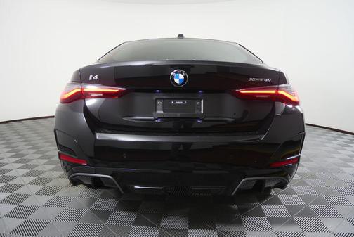 Black Sapphire Metallic 2026 BMW i4 Gran Coupe xDrive40
