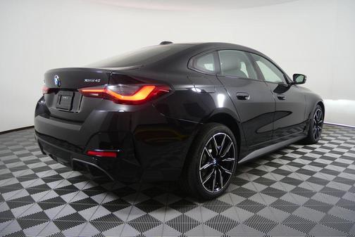 Black Sapphire Metallic 2026 BMW i4 Gran Coupe xDrive40