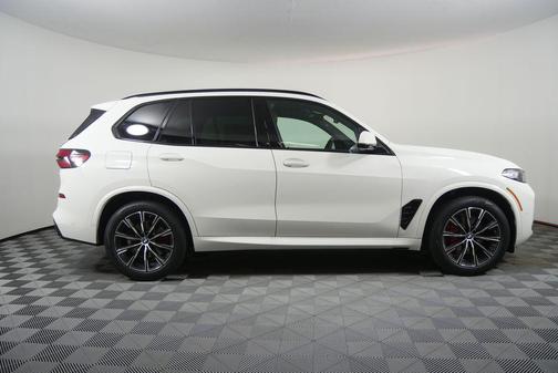 Alpine White 2026 BMW X5 sDrive40i