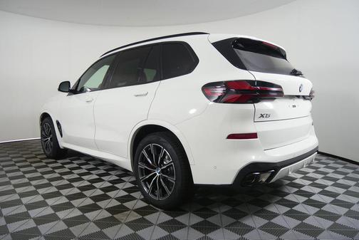 Alpine White 2026 BMW X5 sDrive40i