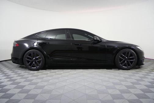 2021 Tesla Model S Plaid