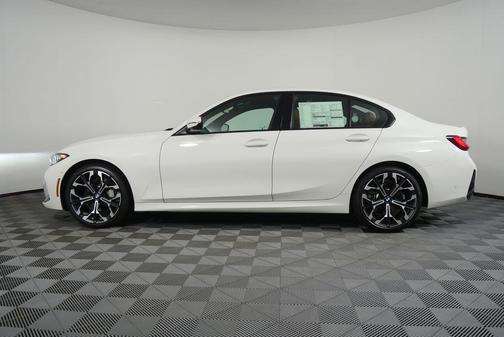 2026 BMW 330 i
