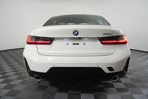 2026 BMW 330 i