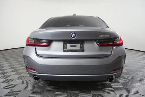 2023 BMW 330 330i