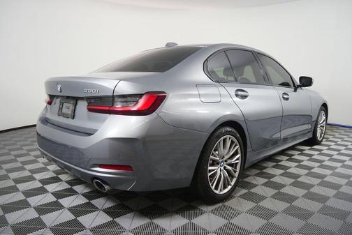2023 BMW 330 330i