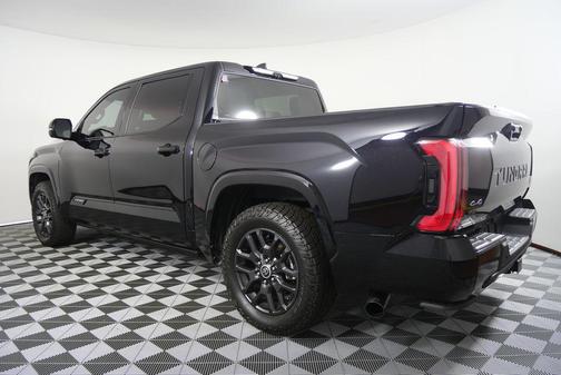 2022 Toyota Tundra Hybrid Platinum