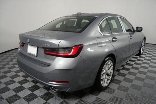 2025 BMW 330 i
