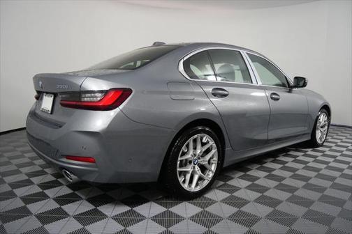 2025 BMW 330 i