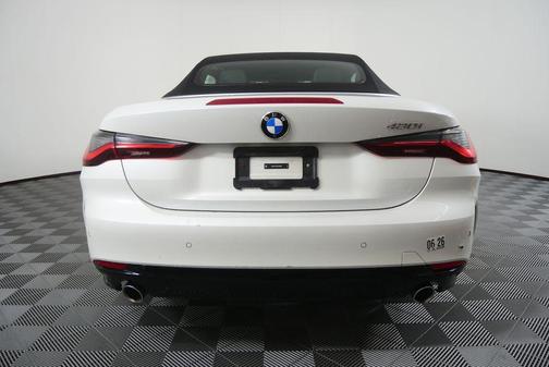 Mineral White Metallic 2024 BMW 430 i