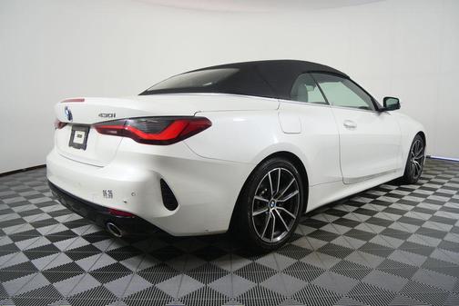 Mineral White Metallic 2024 BMW 430 i