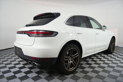 2021 Porsche Macan Base