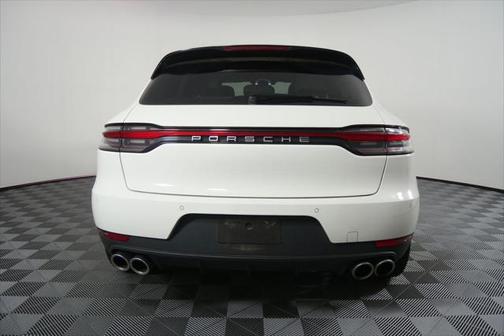 2021 Porsche Macan Base