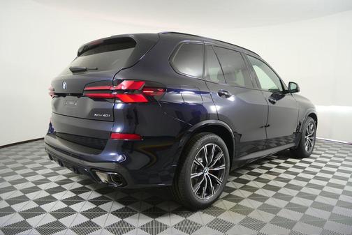 Carbon Black Metallic 2026 BMW X5 xDrive40i