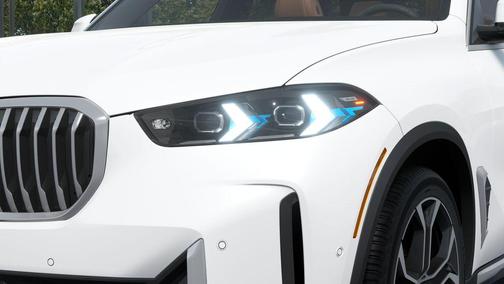 Mineral White Metallic 2026 BMW X5 sDrive40i