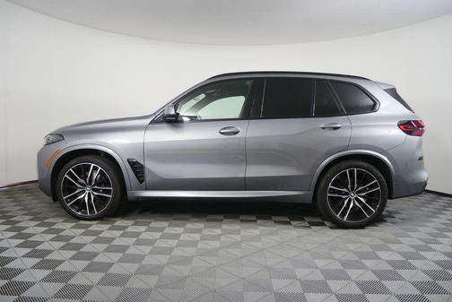 Skyscraper Grey Metallic 2024 BMW X5 xDrive40i