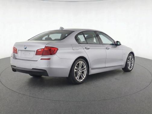 Glacier Silver Metallic 2016 BMW 528 528i
