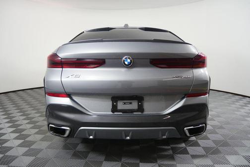 2025 BMW X6 xDrive40i