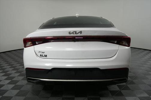 2022 Kia K5 LX