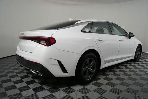 2022 Kia K5 LX